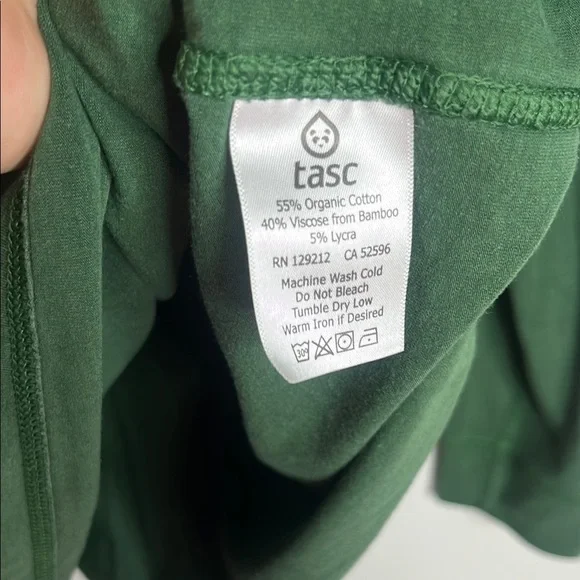 Green Long Sleeve Pullover - Picture 4 of 5